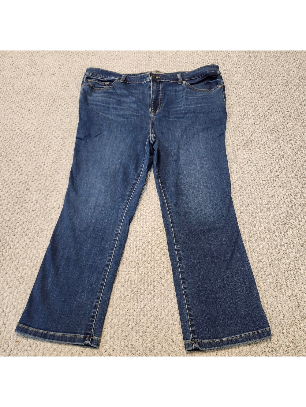 Torrid Crop Midfit Dark Wash Super Skinny Jeans Size 20